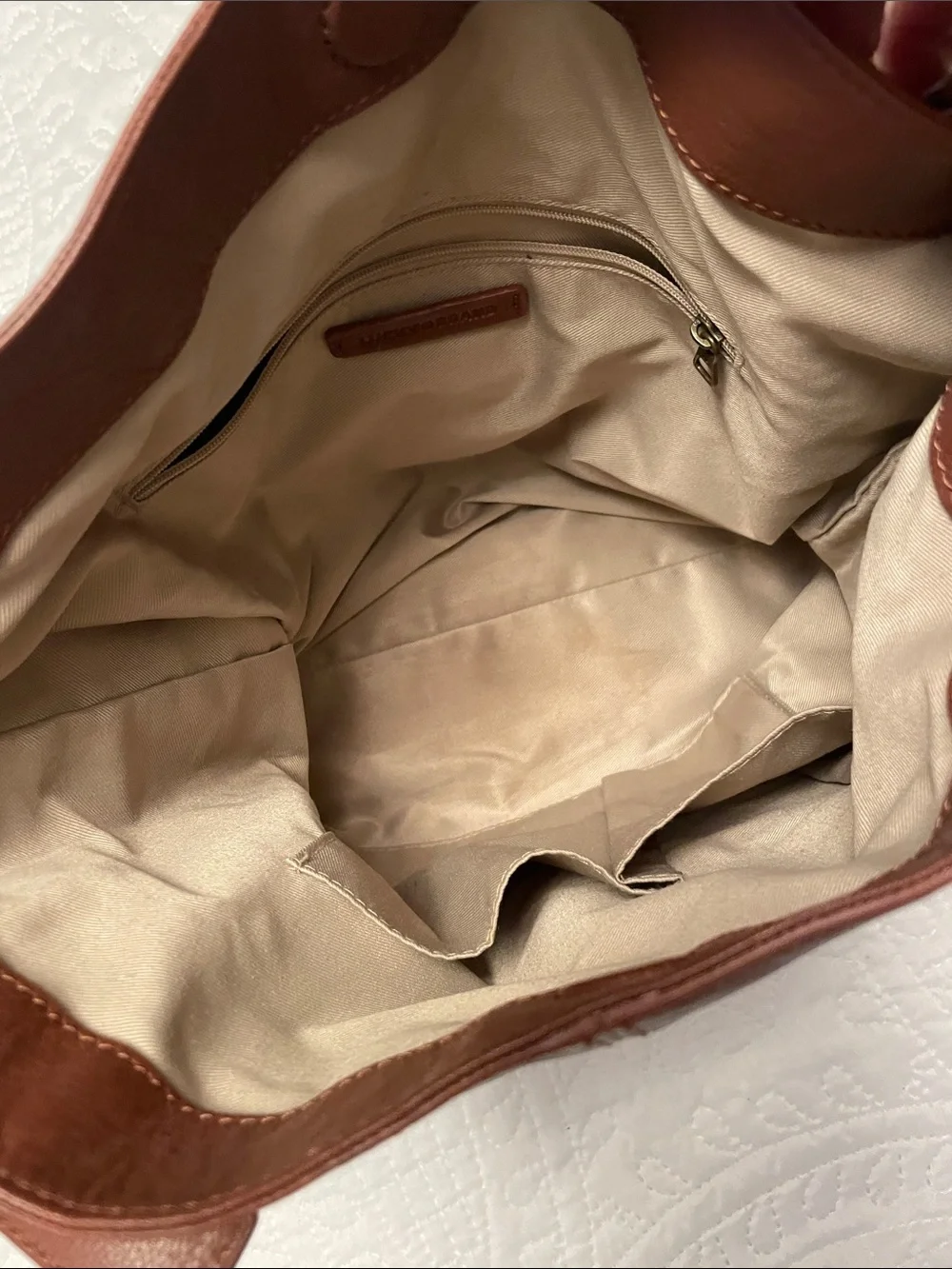 Lucky Brand Brown Leather Hobo Shoulder Bag with Magnetic Closure Great Shape